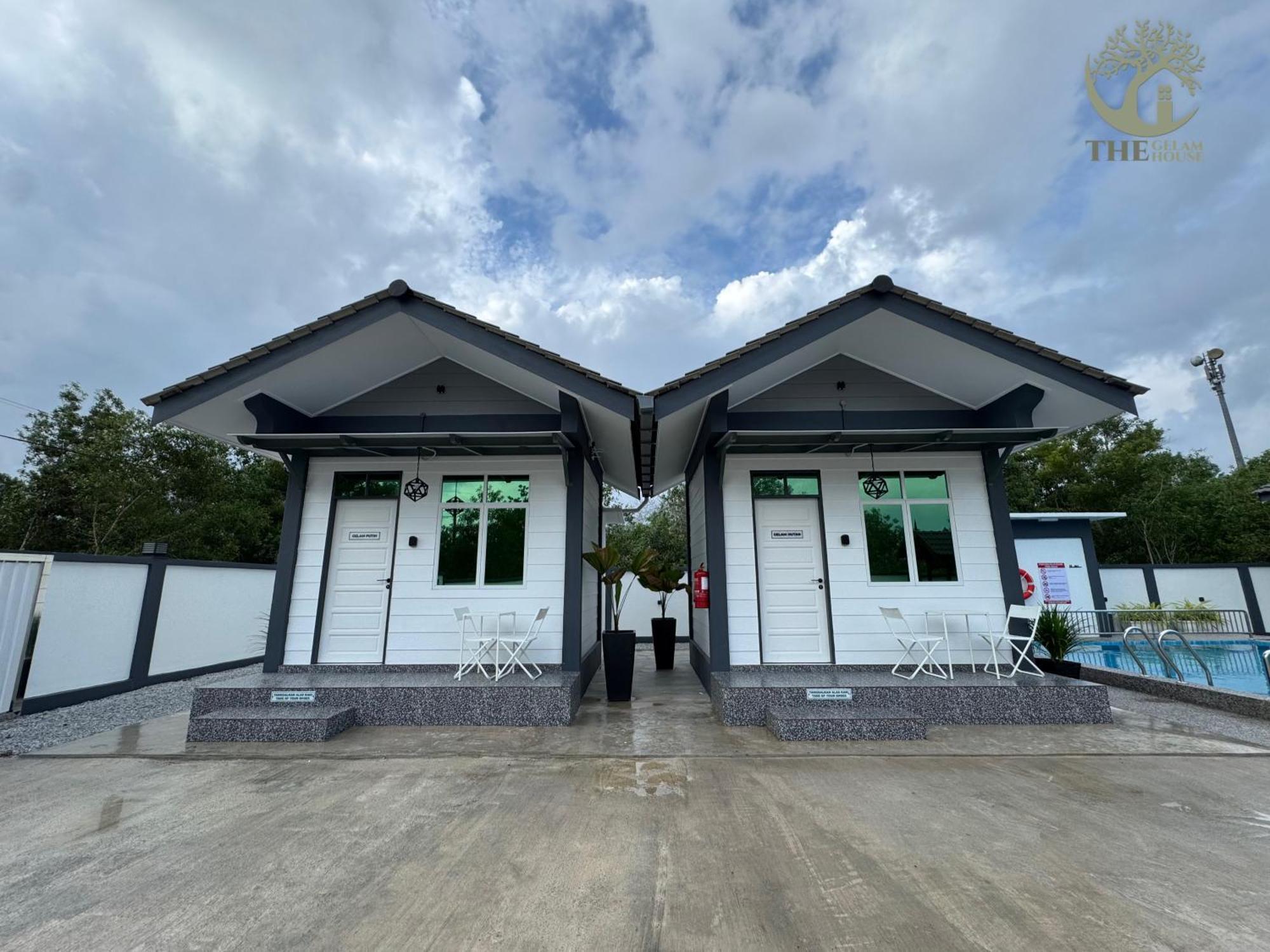 Vila The Gelam House Kampong Telaga Papan Exteriér fotografie