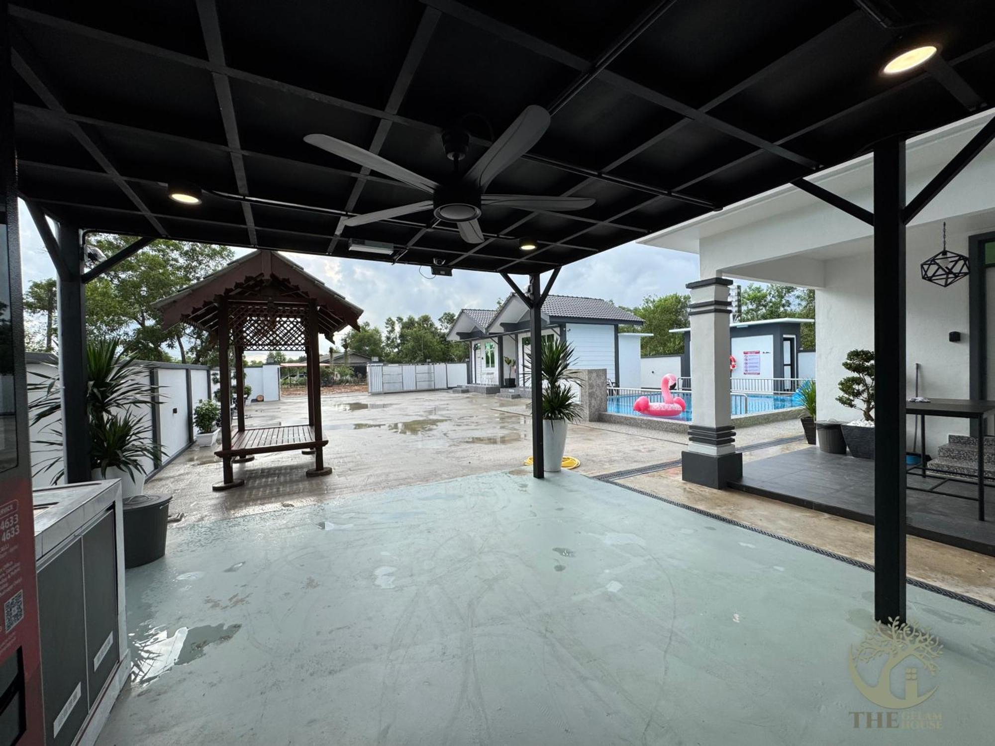 Vila The Gelam House Kampong Telaga Papan Exteriér fotografie